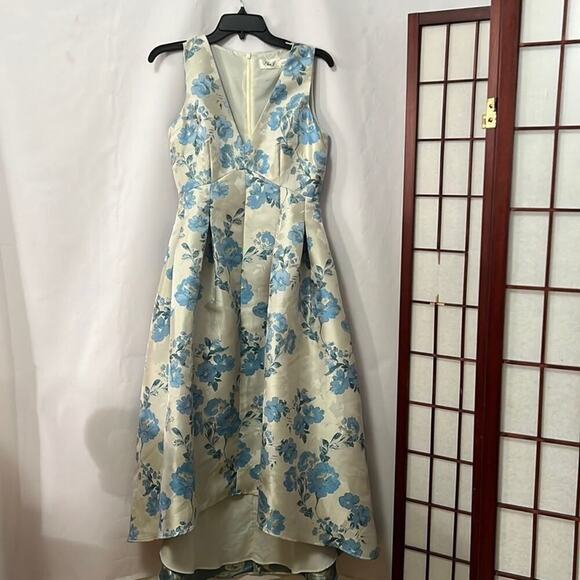 NWOT ELIZA J METALLIC FLORAL JACQUARD PARTY PROM DRESS SIZE 4 - Picture 2 of 9